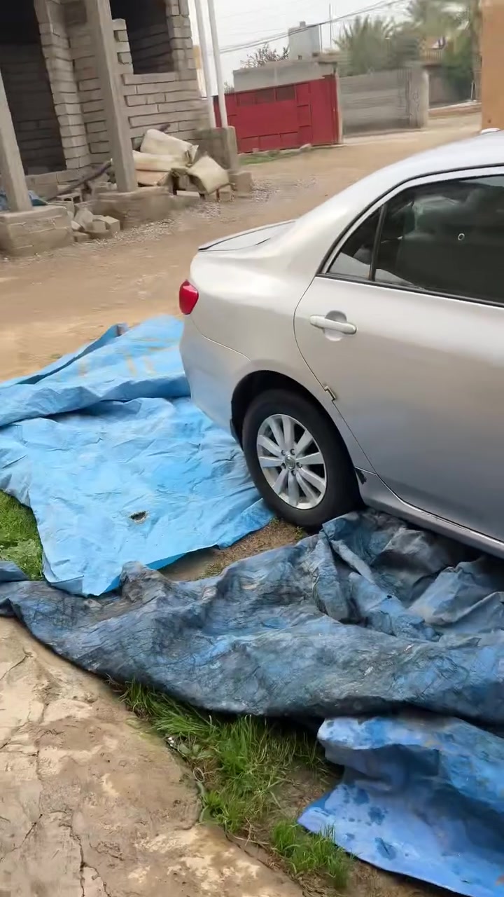 بسم الله
كورلا 2010 وارد امريكي 
حادثها بنيد وجاملغ تبديل بدون قطرة دواخل
غطاء الصندوق مصبوغ 
مكاني العلم للاستفسار على الرقم :
***********
الخاص مسدود
