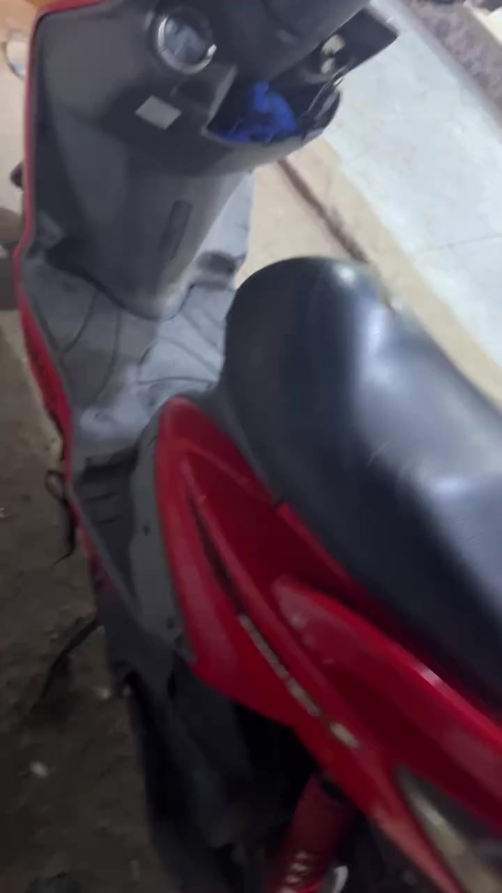 سلام عليكم  دراجه سكنس للبيع  مكفوله مامفتوحه كلشي  شغال *********** يوجد واتساب
