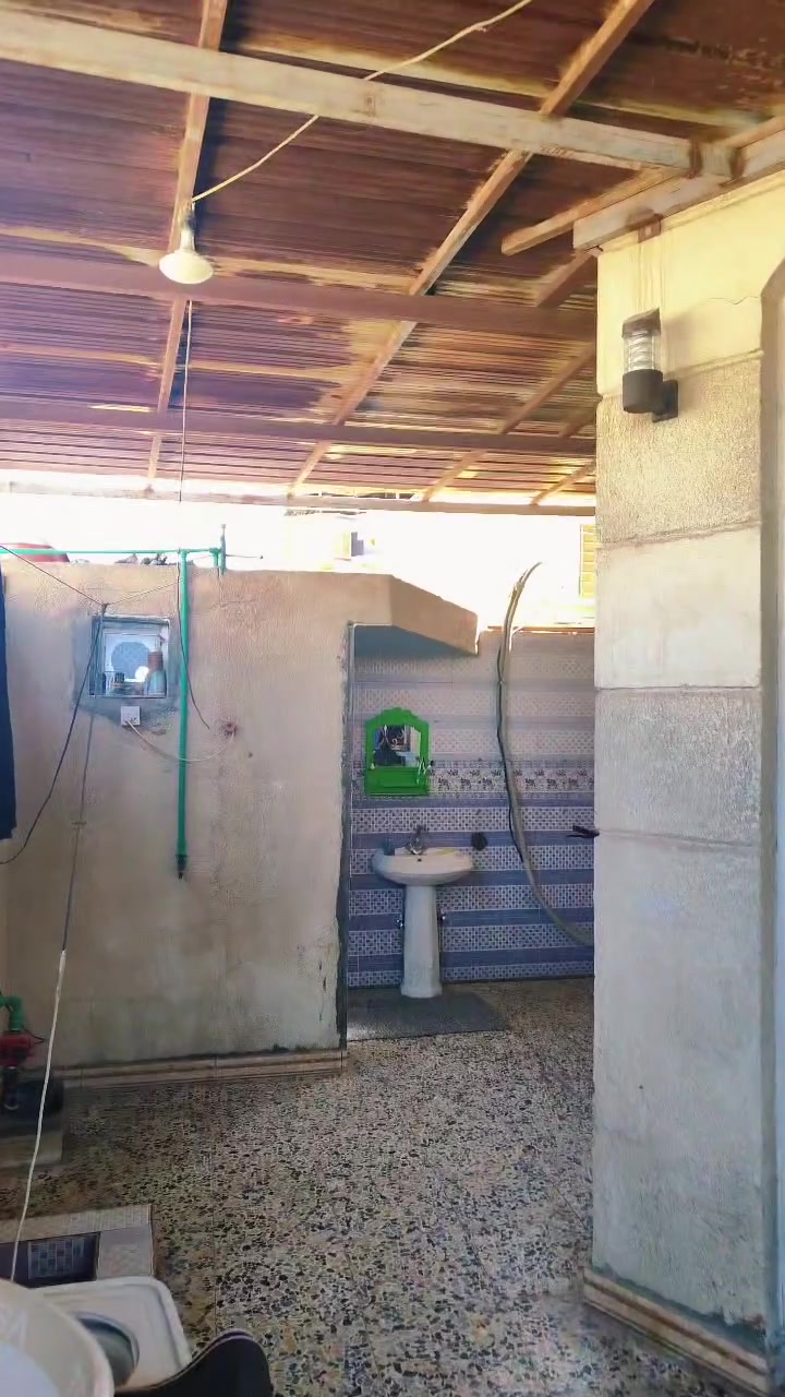 سلام عليكم دار سكن لبيع المساحه 217متر بناء طابوك العنوان أبو الخصيب الباني قرب دائره الكهرباء التواصل ***********
