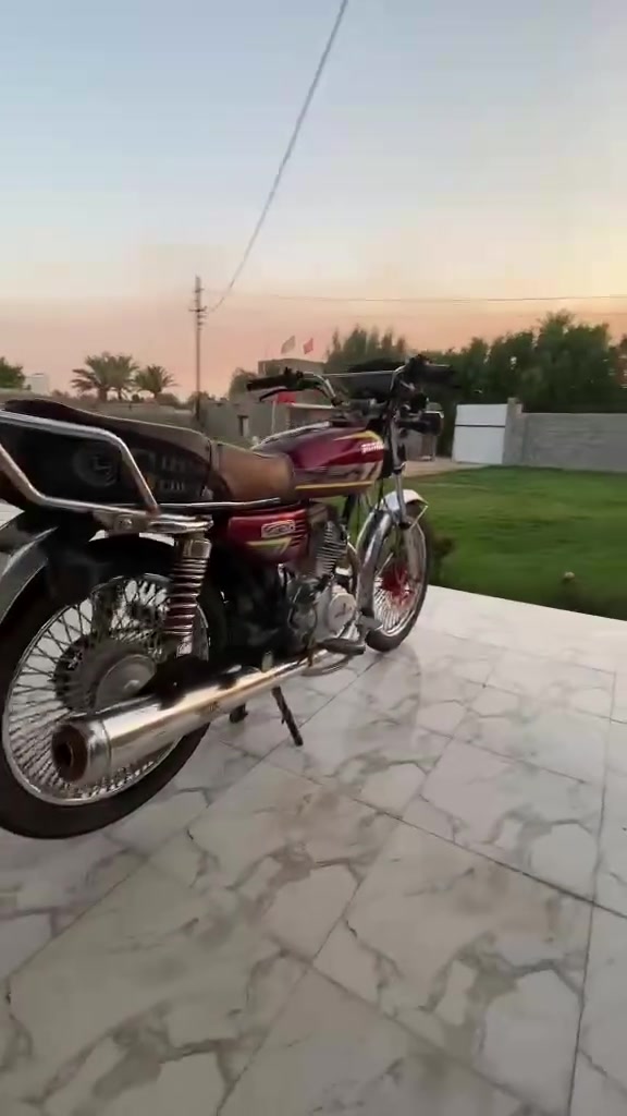 السلام عليكم
تايكر للبيع موديل 2024 أوراق 5 
مكفوله كلها شغاله الشراي يتصل 
***********
