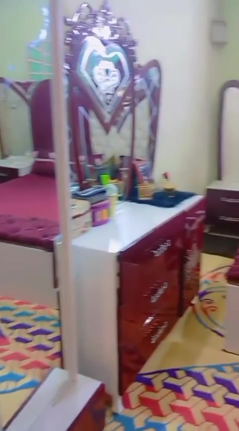 قرفه للبيع سعر 500 الف وبيه مجال
***********
