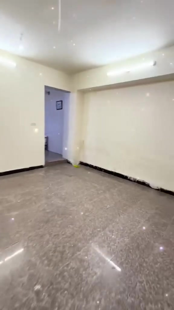شقه للايجار (طابق ارضي )
تحتوي على 
2 غرف نوم صاله خدمات مطبخ ومنور 
موقع الشقه الاعظميه شارع الضباط 
خلف جامع العساف 
للاستفسار 
***********
