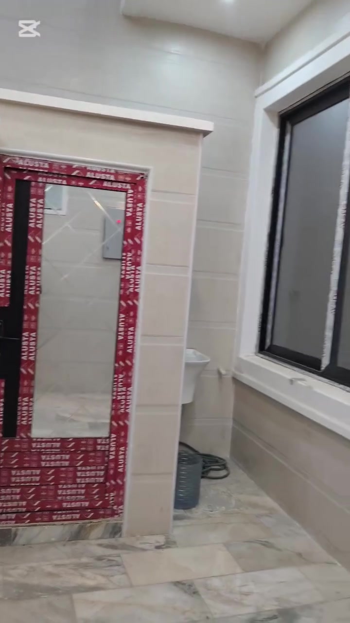 🏠مشتمل للبيع المساحة 100 م🏠 

واجهه / 5

نزال :20م                (فول 🔑)
طابو ملك صرف 

استقبال وحولي مطبخ وخدمات وغرفه جوه 
وفوك  2 غرفتين وخدمات 
  

(بناء حديث )🏠 2026

📍العنوان🏠/ حي اور خلف جامع عمار ابن ياسر  

***********   
موجود وتساب
