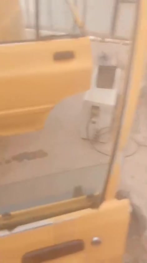 السلام عليكم سياره سايبه للبيع سياره شغاله سايبه دمعه للبيع بالبصره موفقيه للبيع شراي يراسلني على هذا الرقم***********
