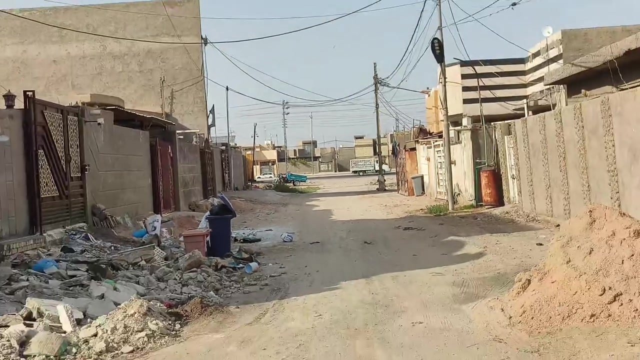 يالله السلام عليكم قطعه للبيع المساحة 200 متر طابو صرف قريبه على الشارع العام 25 متر عن الشارع العام مدفونة وجاهزه خدمات مجاري ماء مجاري كلشي كامل أم الهوه القديمه قرب الحولي ‏‪***********‬‏.. ‏‪***********‬‏ موقعها ممتاز قريبه ع شارع وخلفها مدرسه بتدائيه ومتوسطة
