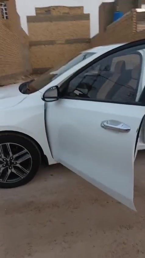 سيراتو موديل 2021 كفاله عامة
مكينه 1600 
ماشيه 97
السعر 150 بيها مجال
المكان الديوانية
الاتصال على الرقم
***********
