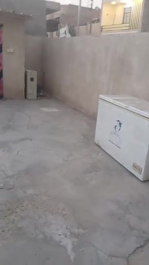 بيت عشوائي للبيع في منطقة حي الرافدين مساحة ٢٣٠ متر يحتوي على غرفتين وهول ومطبخ وحمام داخلي وحمام خارجي السعر ٣٥
***********
بيت عشوائي للبيع في منطقة حي الرافدين مساحة ٢٣٠ متر يحتوي على غرفتين وهول ومطبخ وحمام داخلي وحمام خارجي السعر ٣٥
