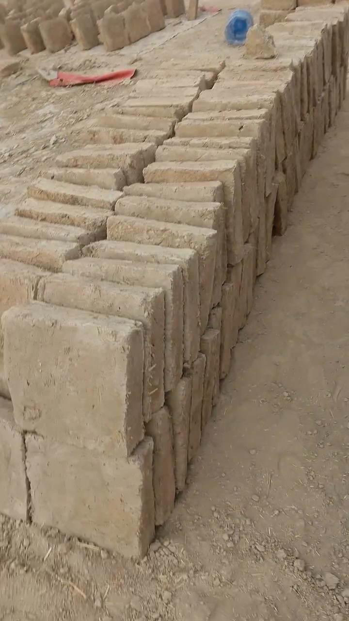 خلفه • بناء بيوت طين • الناصرية