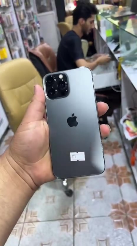 سلام عليكم 13 برو ماكس للبيع امريكي ذاكره 256 بطاريته 78 جهاز نضيف كلش مامفتوح لا مبدل بطاريه ولا شاشه مكاني النجف الاشرف حي العسكري 
*********** 
رقمي متواجد واتساب
