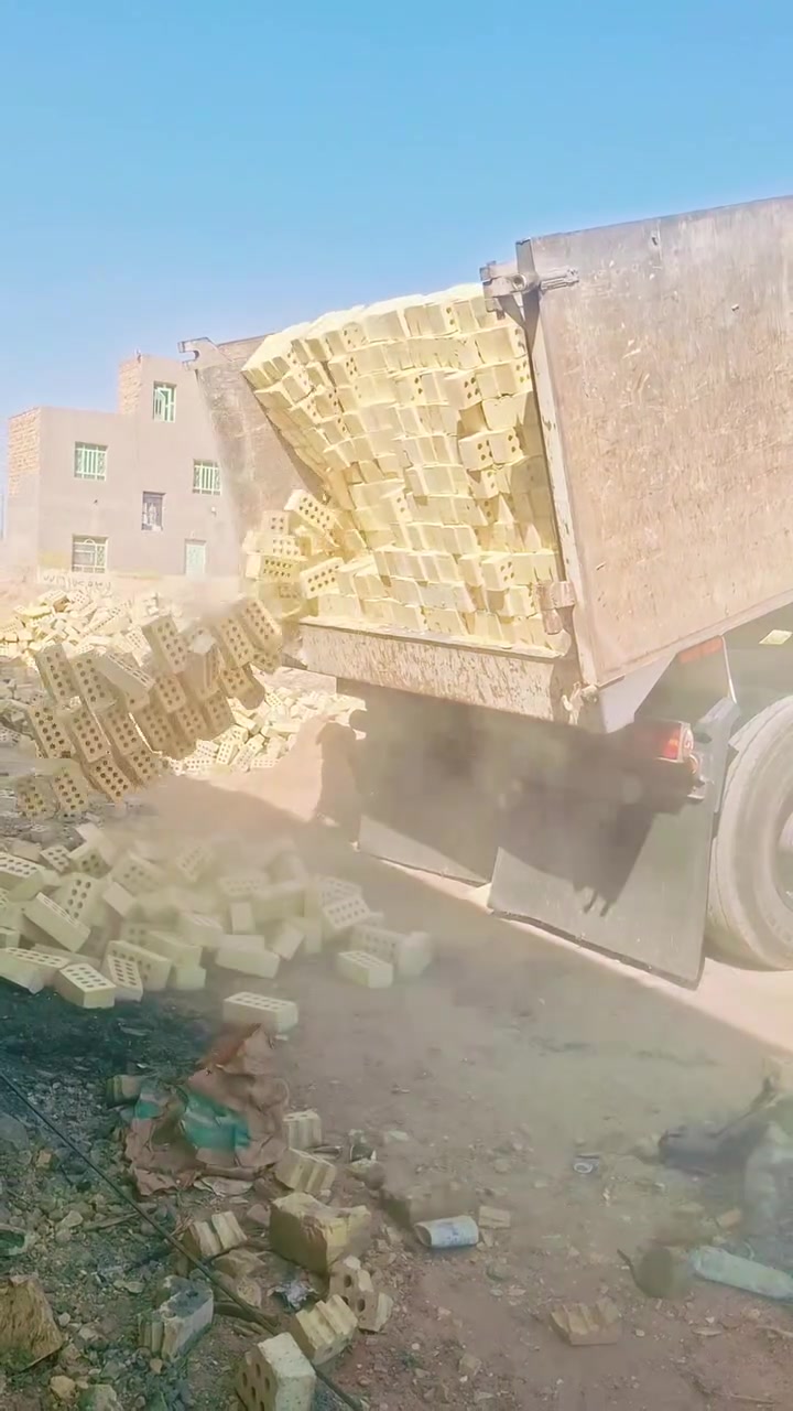 أّلََّسلَأّمَ عٌلَيِّګمَ نخفض سعر دبل الطابوق
للبيع أجود أنواع الطابوق الجمهوري اسعار 
الطابوق الجمهوري  👍     
وبأسعار تنافسيه 💰💸                              (ملاحضه)
الطابوق خاضع للفحص قبل التنزيل 👀      السعر حسب 
    طابوق شرط المكلاب ⤵️👍                  المكان 🛣️
حمل مظبوط وزياده بلعدد (تك) 4000وزياده.   350 طابوكه 
حمل مضبوط وزياده بلعدد(سكس) 7000وزياده 450 طابوكه 
حمل مضبوط وزياده بلعدد(سكس) 8000وزياده
450طابوكه 
لدور وتعب نفسك أتصل ويوصلك لباب *********** واتساب     ‎                                     ***********واتساب
***********واتساب
التوصيل لكافه المحافضات العراق العنوان/بغداد 
لمجهز صفاء الدلفي @متابعن
