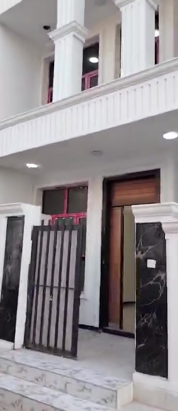 بيت 100 متر للبيع سعر جدآ مناسب
***********
***********
