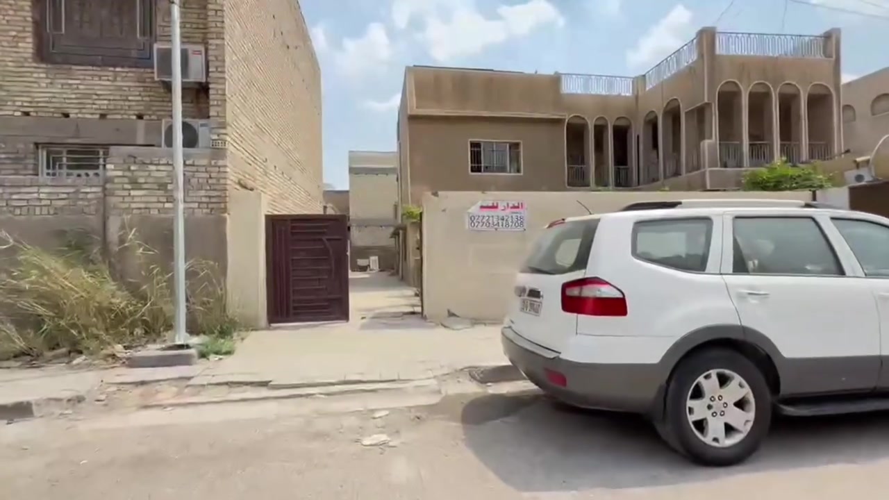 السلام عليكم بيت للبيع
مساحته 400 متر نزاله 20 واجهيته 20

يقع في حي الامانه قرب التربيه الثالثه

 للاستفسار هذا الرقم ***********
