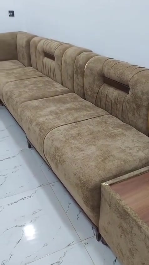 إنجاز معمل نجاره المصطفى للأثاث المنزلي
تفصال ديوان حسب الطلب  
الخشب بلاويد صب
اللوح بلا تشريح
السفنج ١٠سم
مميز أول +دلوب
الكعب عضم عاج
الداير صاج
العنوان بغداد بوب الشام
***********
