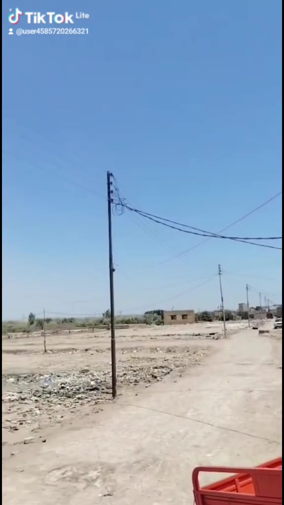 دار للبيع قاطين القاط الثاني عوزه فقط سقف يحتوي على غرفتين ومطبخ وصحياة المساحة

110 زراعي شارع مدرية صفي الدين نهاية العصوم 

*********** 
@إشارة 
@إشارة 
@إشارة
