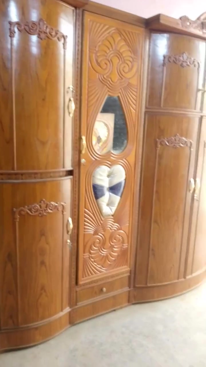 غرفه اخشاب • مستخدمه • ٥ ابواب