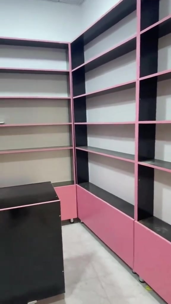 فاترينات • ديكور محل • حسب المقاس