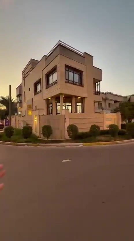 الحارثية • ٢٥٠م • ٨ غرف