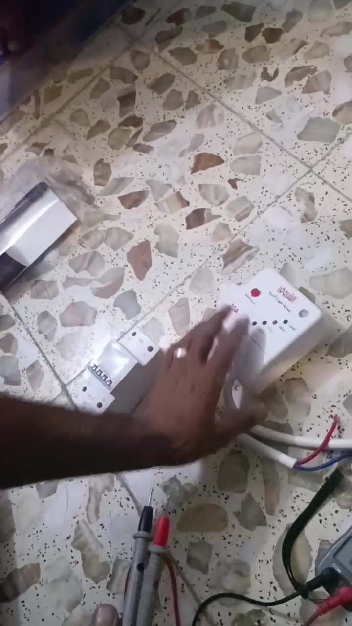 ⚡❄️ مو كل أجهزة الحماية مناسبة لأجهزة التبريد!

بعض اغلب أجهزة الحماية تكون بريلي واحد، وهذا مو الخيار الأفضل لحماية أجهزة التبريد والإنفيرتر.

الأفضل استخدام جوزة حماية  – دبل رلي 🛡️⚡

تحمي الجهاز من:
🔺 ارتفاع الفولتية
🔻 انخفاض الفولتية
⚡ التغيّر المفاجئ بالفولتية
⏱️ وتأخير إعادة التشغيل لحماية الضاغط والكارت الإلكتروني.

🔌 المهندس حسين الزبيدي   /   ***********

..
