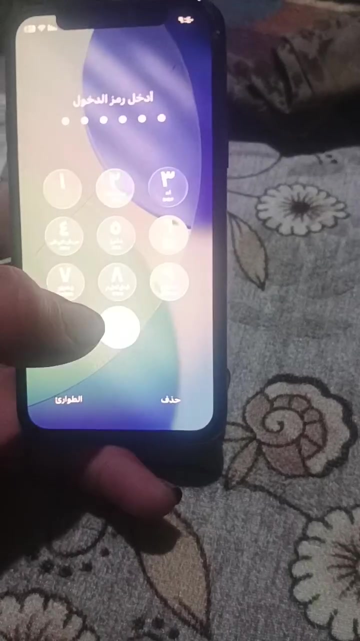 ايفون ١١ برو • بطارية ٧٣ • ضهر مكسور