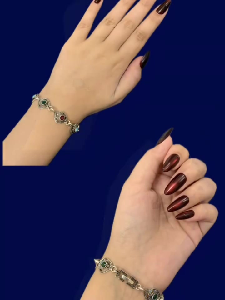 اكسسوارات بموديل يجنن للحجز مراسلة وات ساب ع الرقم ***********
