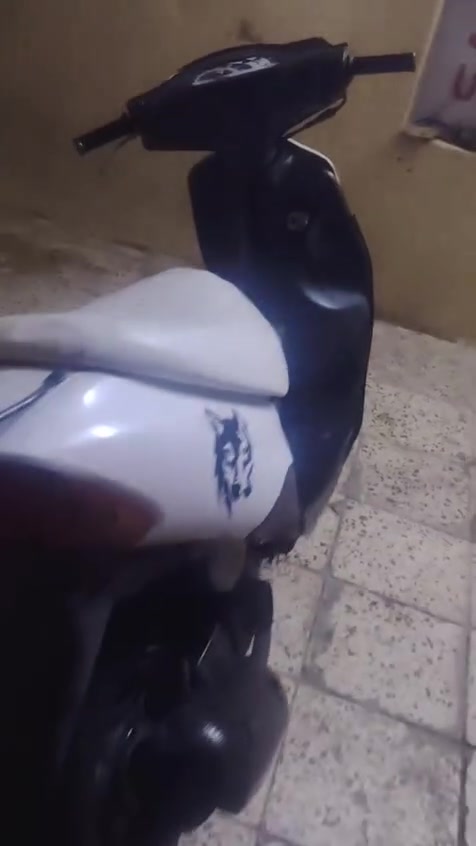 سلام عليكم شباب دراجه ساسوكي رياضي لبيع ب125 وبيه مجال صوت خشن دراجه شغاله من كل نواحي مكاني ميسان قضا لمجر لكبير ***********
