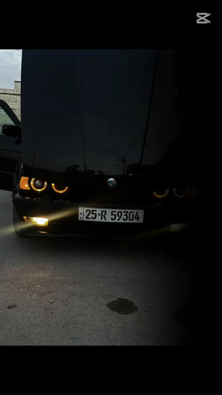 السلام عليكم ورحمة الله
تبارك الرحمن 
BMw525 
موديل ١٩٩٢
مكينه كير ضفيره عقل مال صقر موديل ٢٠٠٠خير من الله
مكينه3000
السيارة تبريد الحمد لله
تدفئة ساونه
كشنات جلد بلاد وتدفئه
أربعة جام كهرباء
فتحه سقف ثلاث حركات
تخم تايرات جدد
منظومة بانزين كامله السيارة نص نكره سلف أي ادفانز ما بيه السيارة الفضل لله ها البانزين عادي
منظومة مي خير من الله ويه التبريد جوه النص بعود
مري جانبيه كهرباء وشغاله
منظومة زنون عالي ناصي
اخوان السيارة بدون أي ضرر فقط صبغ جماليه
آسف على الاطاله السيارة كاملة والكمال لله
رقم كركوك بسمي السيارة سنويا لل٢٠٣٠
مكاني بغداد ***********
السعر ٧٨$
