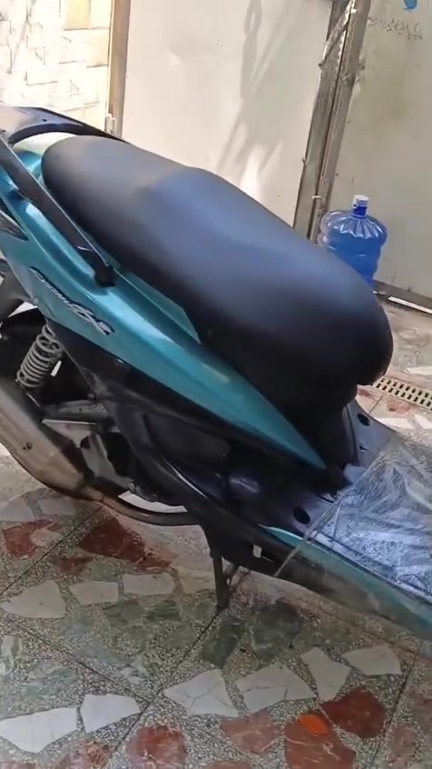 السلام عليكم دراجة سكنس لد كوري مزودة عليها كلجات رياضي وصالنصة رياضي وصدر رياضي بيها دمام 
العنوان بغداد بجميلة السعر ب٨٠٠ وبيها مجال ***********
