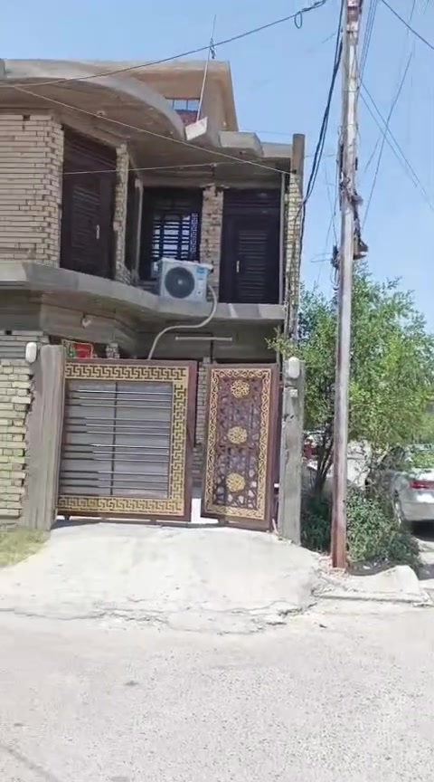 بيت للبيع طابو ملك صرف مطلوب إسكان عشرة ملايين 
مساحه ١٥٠ متر بحي ١٦ مقابل سكلة أبو علي لشمري بي ٤ غرفه نوم جوه وحده و ٣ فوك وستقبال وصاله ومطبخ حار ومطبخ بار ومجمع صحيات ٣  داخليه وحده خارجيه وفوك وحده
مكتب الخالدي ابو يزن موبايل *********** كورك *********** 
وتساب 078817065
