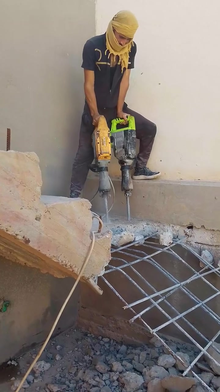 *********** 📞سلام عليكم  /  يوجد كادر عمل جاهز /  تصعيد مواد /  تنضيف بيوت /  تفليش /  تكشيط /  دفن نهري /  شقلنه ليل ونهار /  ومعداتنه جاهزه  ومالك دخل بكلشي تأخذ شقل جاهز مني سلمني شقل وتأخذ شقل جاهز / ماعليك بس تصال على رقم /// ***********  وسياره تجيك للبيت // وموجود واتساب
