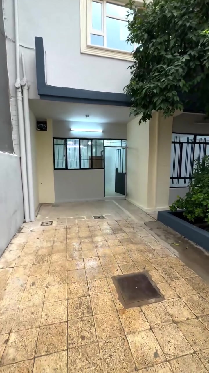 طابق أرضي • حي السكر • غرفتين نوم
