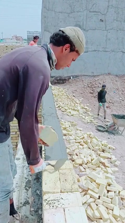 السلام عليكم
كرسته وعمل 
الرقم. ***********
