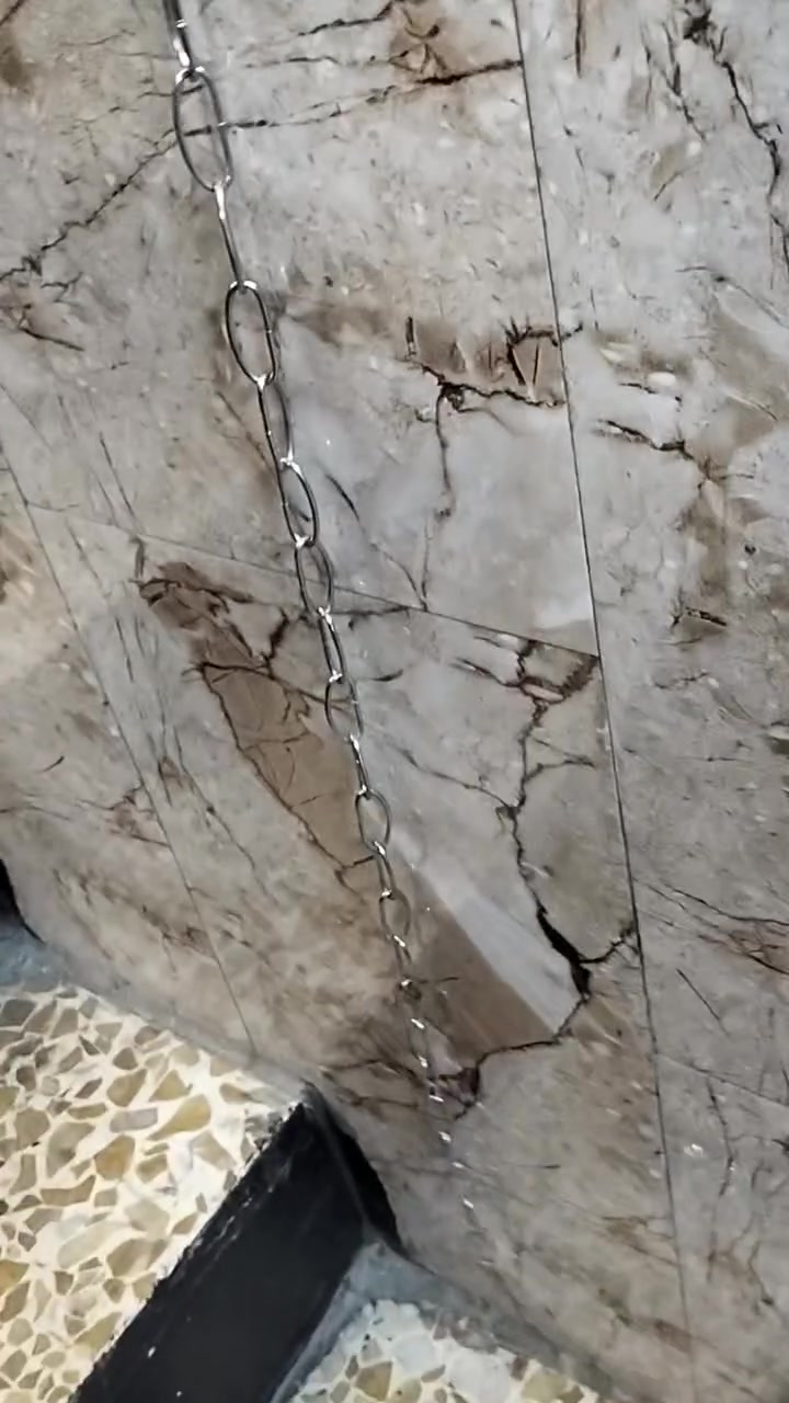سلام عليكم هاي غراض مال محل مال ملابس وذاكر الاسعار بلفيديو وليريدهن اني بخدمته مكاني يم سوك الرئاسه مال عبيدي رقمي *********** متواجد وتساب
