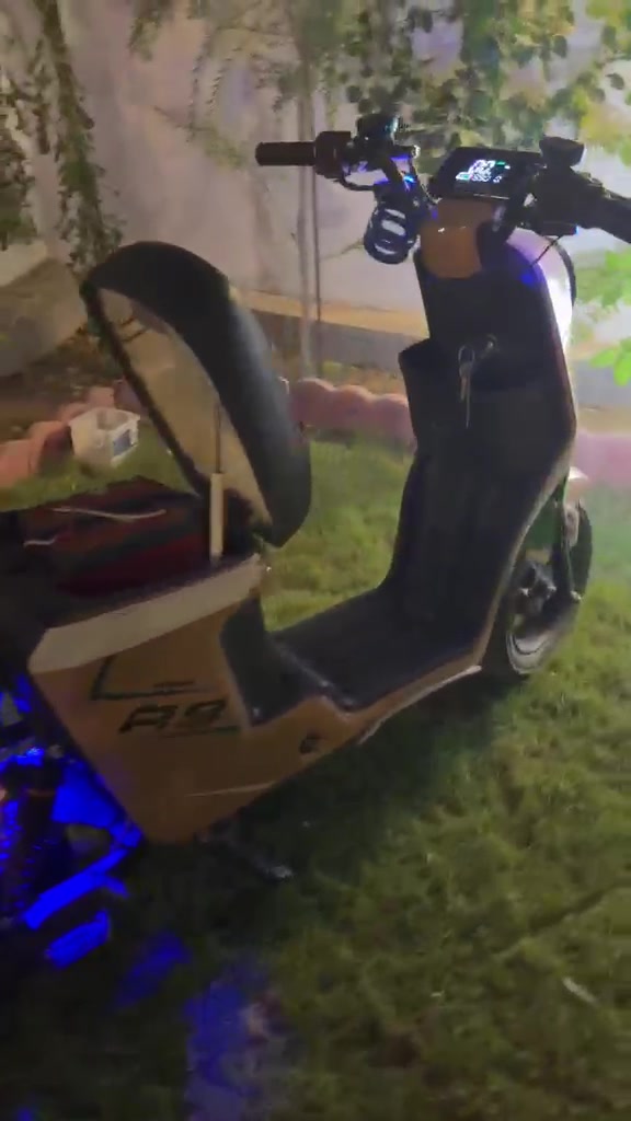 R9 • ٣٢ أمبير • نضيفه