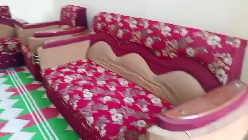 السلام عليكم مكلفة بالنشر تخم للبيع عشر مقاعد مع المفرش ب200
طبلات ب25
مكنسة ب25 
 مكان بغداد الامين الثانية *********** واتساب
