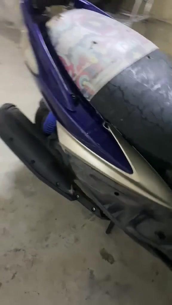 سلام عليكم سكنس فحل بيهه ككور مشيف وكلجات رياضي وصالنصه وبيهه خمده لدراجه فيت بم لو نول رايدهه ٤٥٠ او مراوس بيراني  ***********
