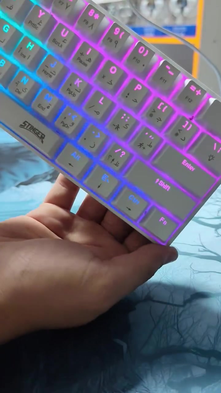 ⌨️ كيبورد ميكانيكي Blue Switch بحجم 60%  الاصلي من ماركة ستنكر sk3000 🔥

إذا تبحث عن كيبورد صغير، أنيق، وسريع الاستجابة، فهذا هو الخيار المناسب لك. تصميم 60% يوفر مساحة أكبر لحركة الماوس، مع مفاتيح Blue Switch الميكانيكية التي تمنحك إحساسًا احترافيًا وصوت الضغطات المميز، لتجربة لعب وكتابة ممتعة. تتميز لوحات المفاتيح الميكانيكية ذات Blue Switch باستجابة لمسية واضحة وصوت نقر مميز يفضله الكثير من المستخدمين.

💰 السعر: 25,000 دينار فقط
🚚 التوصيل إلى جميع المحافظات: 5,000 دينار

📍 العنوان: واسط – الكوت – داموك – قرب صيدلية حسني
📞 للطلب والاستفسار: ***********

رابط موقعنا الالكتروني 

https://sonicgamee.myeasyorders.com/

مركز سونك – وجهتك لكل ما يخص الألعاب والإكسسوارات الأصلية بأسعار منافسة وجودة مضمونة.
