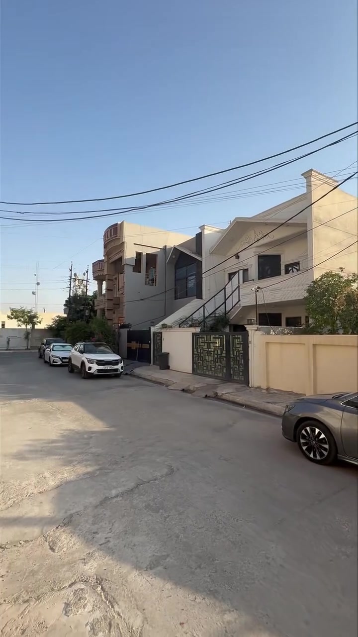🏠✨ دار للبيع | 368 متر ✨🏠

فرصة مميزة للشراء بموقع هادئ ومناسب للسكن أو الاستثمار 📍

📐 المساحة: 368 متر
🚪 الواجهة: 12 متر
🏗️ نوع البناء: قديم

✨ المميزات:

• موقع مميز وقريب من الخدمات
• مناسب للسكن العائلي أو الاستثمار
• شارع منظم وسهل الوصول

📍 الموقع: تسعين – خلف البدالة

💰 السعر: اتصال على ارقام المكتب 

📞 للاستفسار والتفاصيل:
يرجى التواصل على الخاص

🏢 مكتب الفيصل للعقارات والاستثمار
📍 كركوك – نهاية شارع القدس – مجمع فلوريا – قرب مصرف الأهلي العراقي

📩 للحجز والاستفسار، تواصل ويانا
