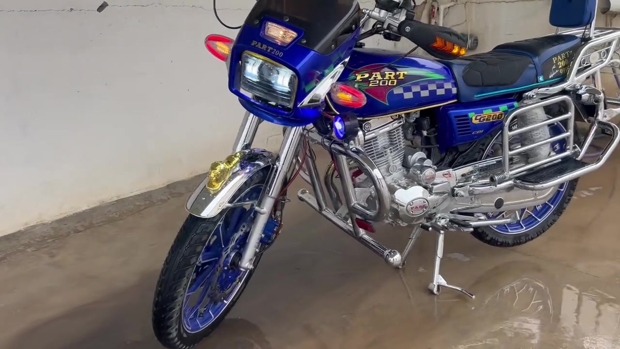 ️ ماتۆڕی PART بۆ فرۆشتن
🔹 قەبارە: 200 CC
🔹 مۆدێل: 2025
🔹 هەردوو تایەرەکە نوێن
🔹 تەنها 1000 KM ڕۆیشتووە
🔹 مەنەفێستی لەگەڵە
🔹 زۆر پاک و خاوێنە؛ لە وێنە و ڤیدیۆکاندا بە ڕوونی دەردەکەوێت
🔹 هەموو شتێکی سەر بە وەزعی شەریکەیە
🔹 دوو سویچی خۆی شەریکە لەگەڵە
🔹 کێر و مەکینە بە شەرت
🔹 ماتۆڕەکە بە تەواوی خاوێن و بە شێوەیەکی باش پارێزراوە

📍 شوێن: قەزار – بەردەڕەش
💰 نرخ: 975,000 دینار

📞 ژمارەی پەیوەندی***********
