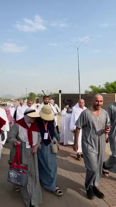 کێوی عەرەفە ئەمرو لەگەل عومرەکارانی بەرێز

مژدە مژدە

بۆ شەیدایانی ماڵی خودا 
نزیکترین ئوتێلمان بۆ ئامادەکردون بە نرخێکی زۆر گونجاو ..
بۆ گەشتی سەرەتای مانگی ٩

ئوتێل جادة أجیاد لای سێ دارەکە تەنیا 475$ بەکامل خزمەتگوزارییەوە
ئوتێلی دووەم هەر لە ناوچەی ئەجیادە و بەپێ هات و چۆ دەکرێ ، تەنیا بە 400$ بەکامل خزمەتگوزارییەوە
***********
***********
