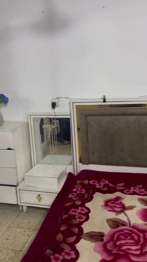 غرفة للبيع فول نضافة  للاستفسار مراسلة او الاتصال اتساب ***********
