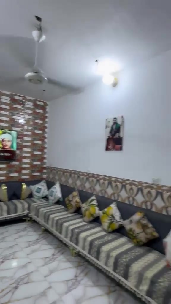 السلام عليكم دار للبيع خمسين متر مربع طابو زراعي سند 25 عنوان الامين الثانية خلف ماركت كرار الوئلي قرب مستوصف الجديد خدمات كاملةرقم الهاتف ***********
