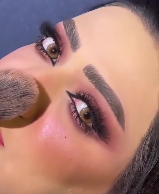 بغداد حي الحسين داخل فرع مثلجات الريان 
للحجز ***********
