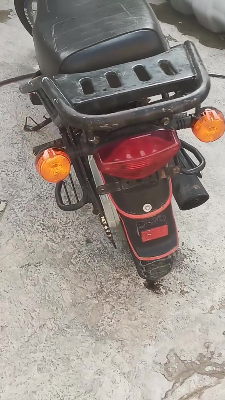 بوكسر • ٢٠١٥ • اوراق