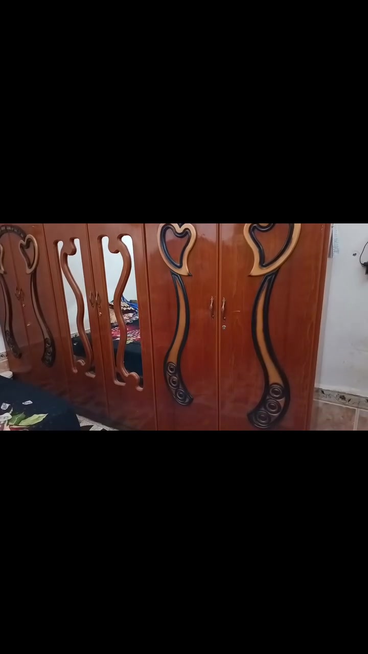 غرفة خشب • تفصيل • للبيع