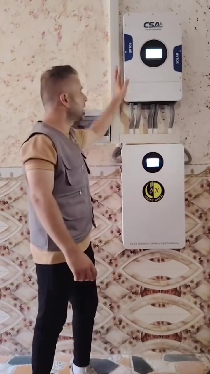 الشمس تشرق كل يوم … فلماذا لا نستغل طاقتها؟
حول منزلك إلى محطة  توليد كهرباء نظيفة ووفر الكثير !

✔️توفير في التكاليف
✔️استمرارية في الطاقة 
✔️صديقة للبيئة 

بفضل الله تعالى وبحمده اليوم تم تنصيب منظومة الطاقة الشمسية لمنزل لاخ (ابو حسين )
رقم المنظومة (15)

الطاقة الشمسية 10 أمبير 
تتكون المنظومة من انفيرتر 6كيلو واط من شركة SCA والبطارية 5كيلو واط من شركة OX
وللمنظومة ضمان حقيقي 5سنوات وذات ألواح 15 سنة 
⚡️شركة الوهج الساطع  ختياركم لافضل 
📞 لاستفسار عن اي شي  اتصل ع رقم او مراسله رقم واتساب (***********)
سجاد 
🗾عملنا يكون لدى جميع محافظات العراق 
🛣️ عنوان الشركة (واسط قضاء النعمانيه مجاور الركن البغدادي )
