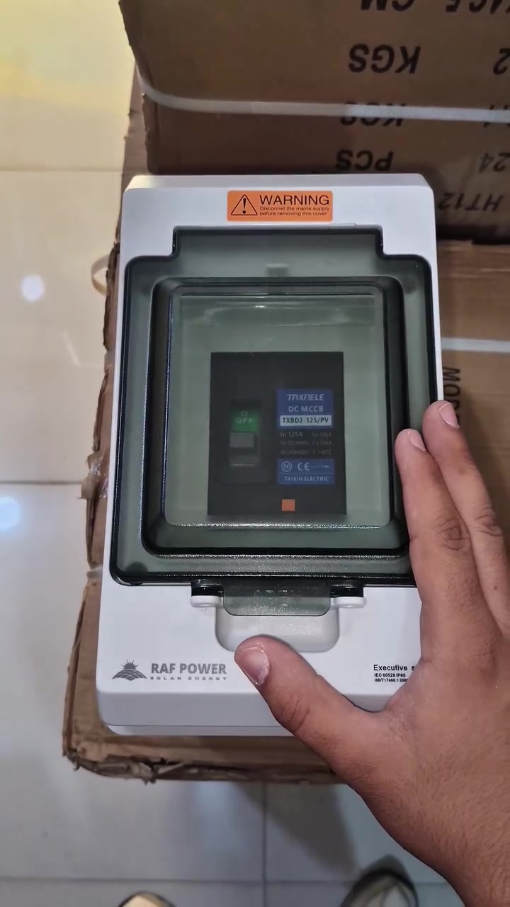 متوفر بوكس + قاطع MCCB 125 A
السعر : 50,000
متوفر توصيل لجميع المحافظات
للتواصل والاستفسار: ***********
