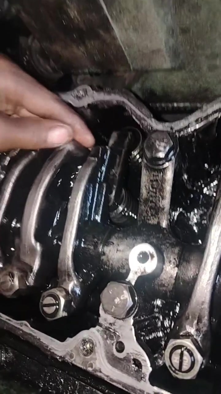 وحوش الميكانيك 
فيتر جميع انواع المولدات عملي بغداد و جميع المحافظات ويوجد قطع غيار 
***********
