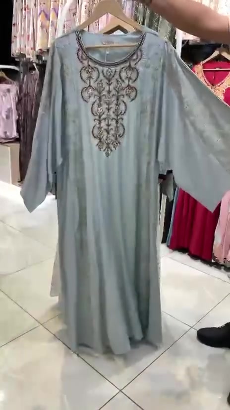 تخفيضات • ملابس • عروض