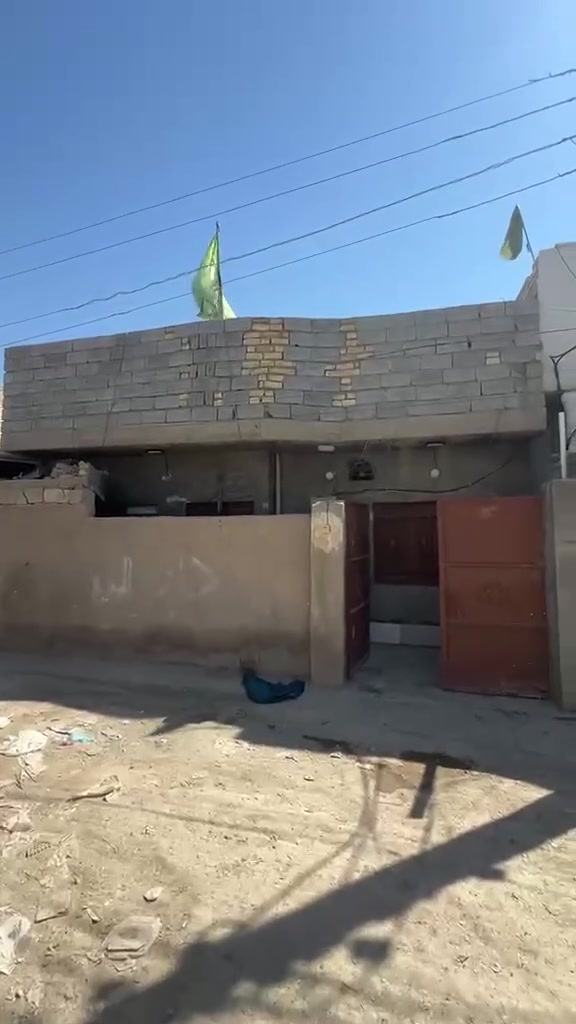 اعلان بيت سند زراعي 25 للبيع حي الاسره الزراعي شارع العلويه اللي مقابل ماركت بيت سياب  مساحه 150 متر بناء بلوك وسقف البيتونه ساندويتش يحتوي على غرفتين نوم وصاله واستقبال ومطبخ اللي يرغب بالشراء يتصل على الارقام التاليه *********** السعر 65 وبي مجال اللي يحب يتصل وبالخدمه
