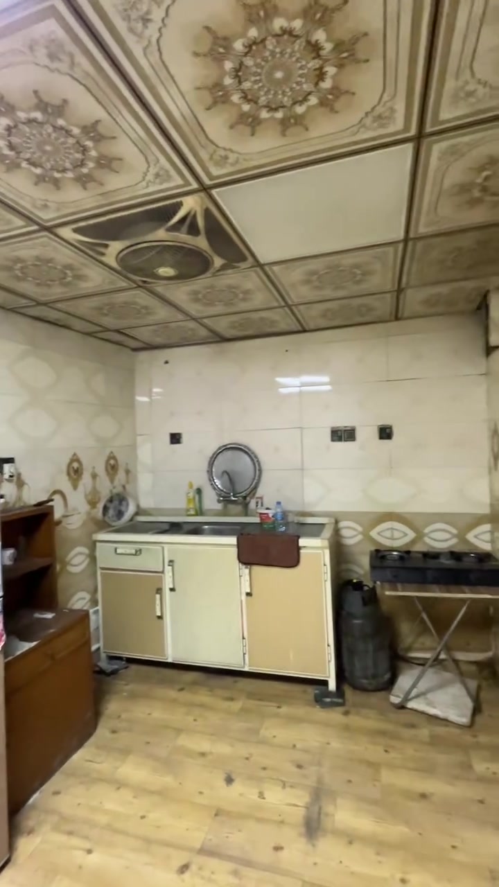 شقة مؤثثه للايجار في الوزيريه-بغداد📍
لسكن طالبات او موظفات 
للاتصال على الرقم 📞
***********واتساب 
***********
